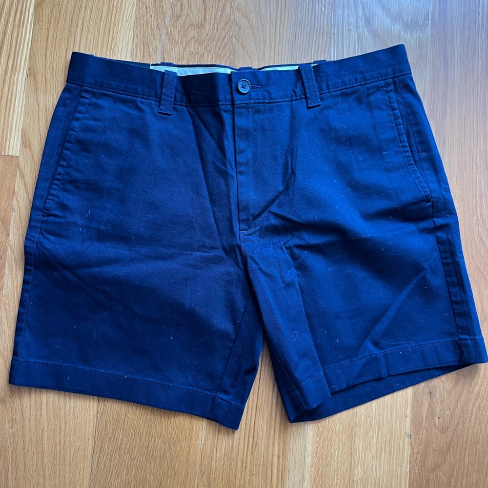 J Crew flat front chino shorts - 7 inch size 33